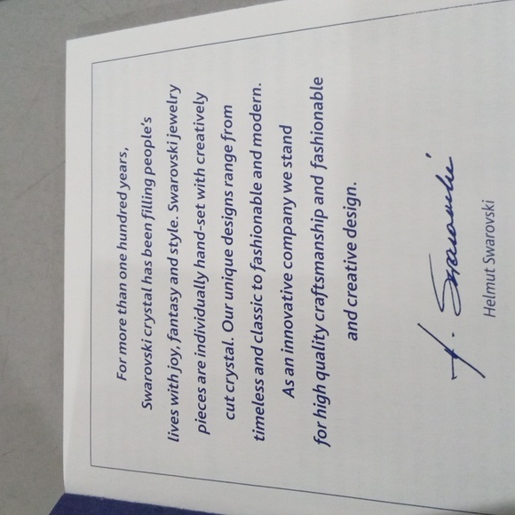 Swarovski crystal silver hoop earrings - Picture 4 of 6